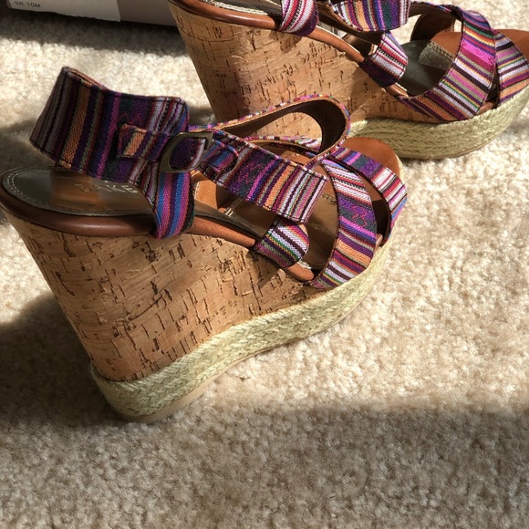 Multicolored Wedges - Picture 4 of 4